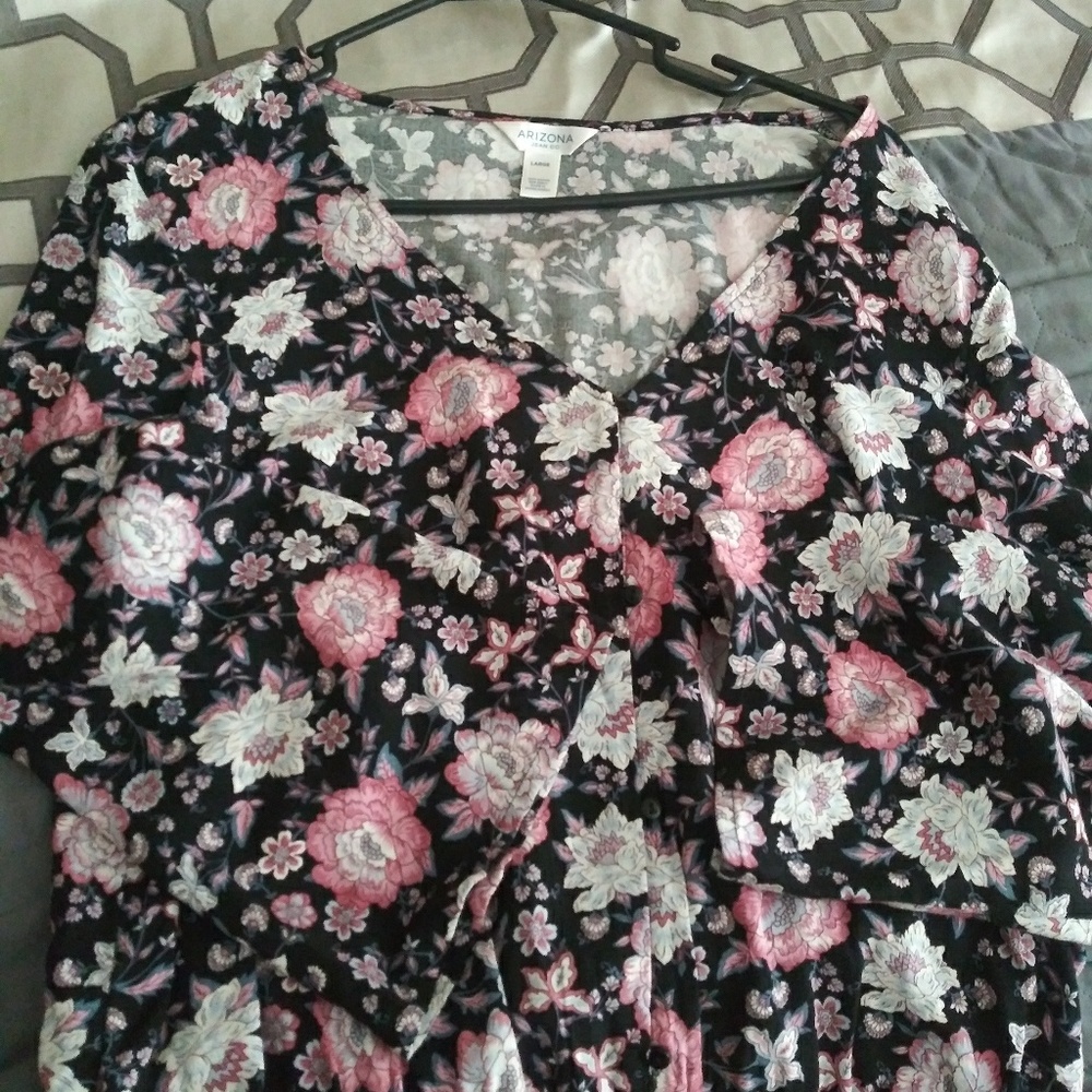 Long sleeve flower shirt